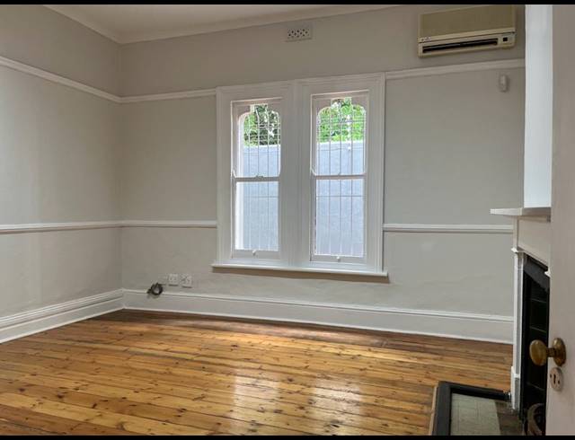 BUSINESS PROPERTY TO RENT IN RONDEBOSCH